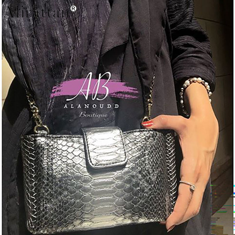 Women Bags Dubai - Dubai Yeni Yılan Desenli Çantalar 2025